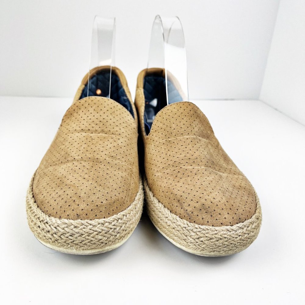 2/$20 Dr Scholl's Tan Slip Ons 9.5M - Picture 6 of 7